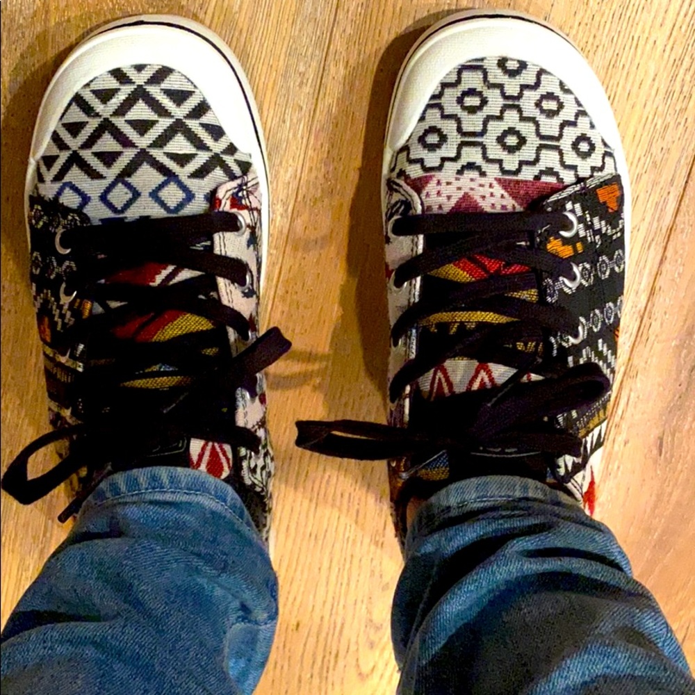 KEEN (funky & colorful) Tennis Shoes